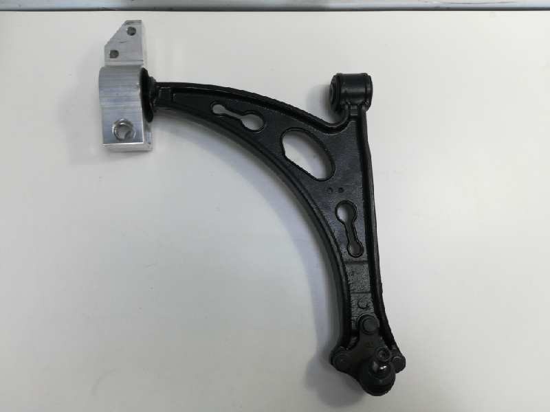 Recambio de brazo suspension inferior delantero derecho para volkswagen golf vi (5k1) referencia OEM IAM  BR1919 