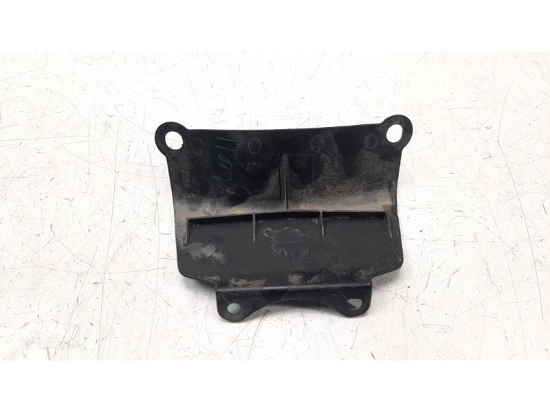 Recambio de moldura para yamaha x-max 125 referencia OEM IAM B74F472101  
