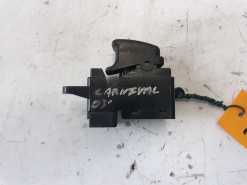 Recambio de mando elevalunas delantero derecho para kia carnival ii 2.5 v6 cat referencia OEM IAM   
