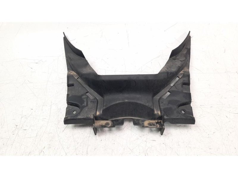 Recambio de moldura para yamaha x-max 125 referencia OEM IAM B74F842M00  
