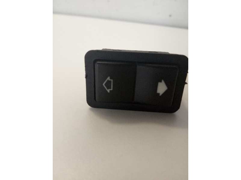 Recambio de mando elevalunas delantero derecho para bmw serie 7 (e38) referencia OEM IAM 8368974  