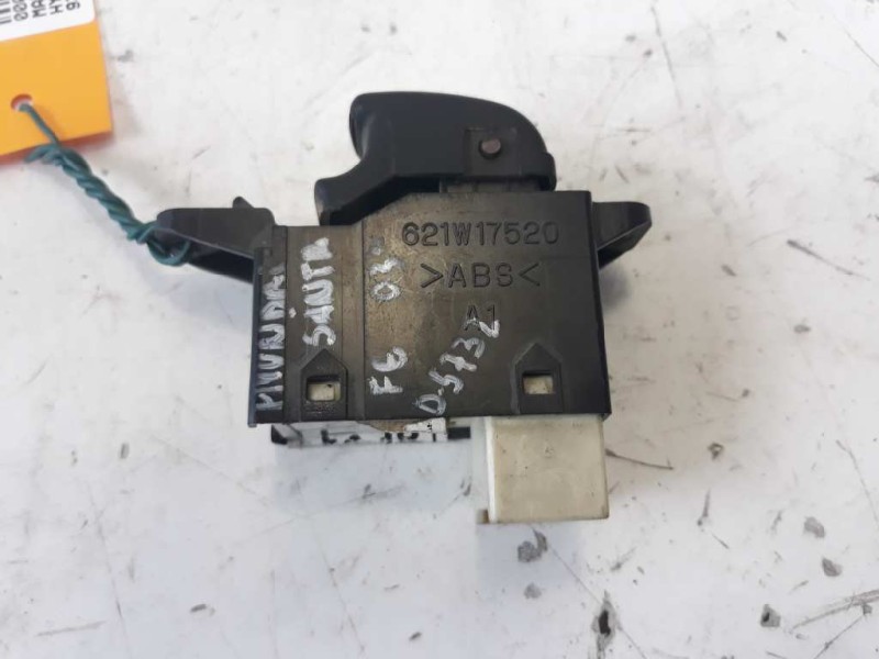 Recambio de mando elevalunas trasero derecho para hyundai santa fe (sm) 2.0 crdi cat referencia OEM IAM 935753C010  