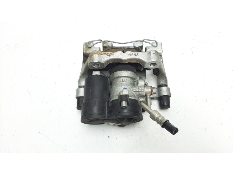 Recambio de pinza de freno trasera izquierda para mazda 3 berlina (bp) referencia OEM IAM BCKA26990A  