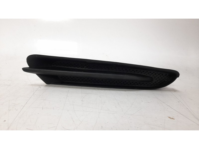 Recambio de moldura para opel mokka 1.6 cdti dpf referencia OEM IAM 95235063 107166119 