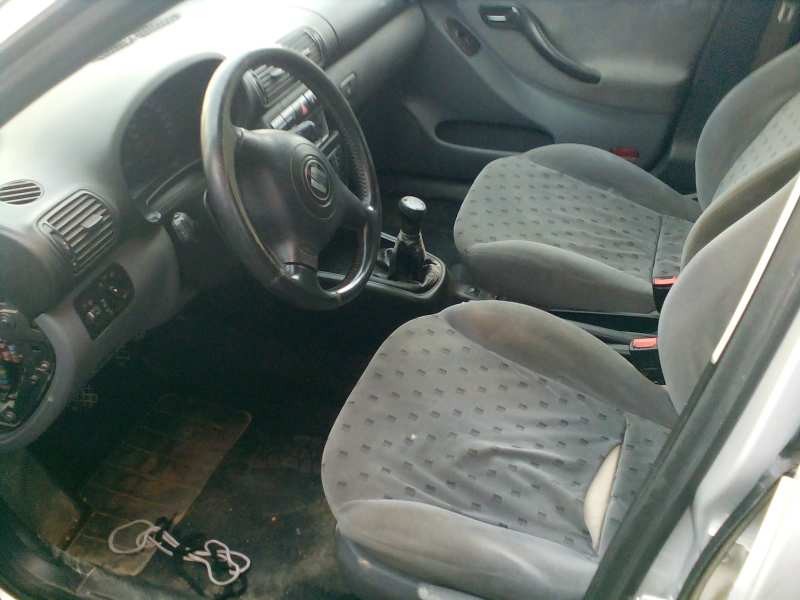 seat toledo (1m2) del año 2001