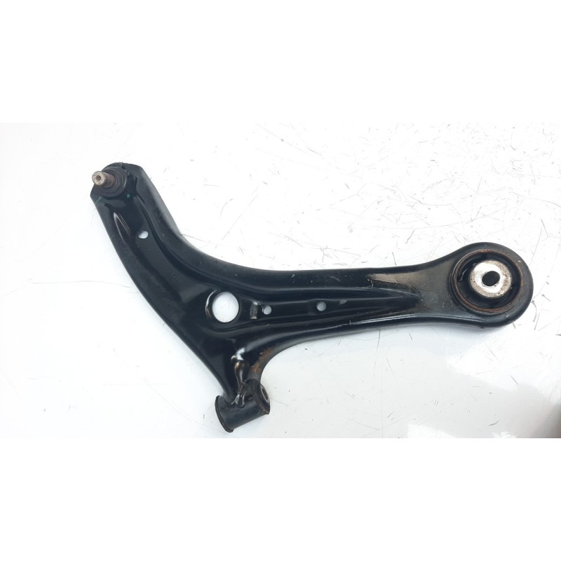 Recambio de brazo suspension inferior delantero derecho para ford ka+ 1.2 ti-vct cat (3 cil.) referencia OEM IAM E4B13042A2D  