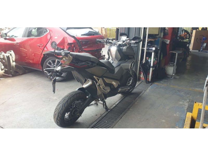 honda x-adv del año 2019