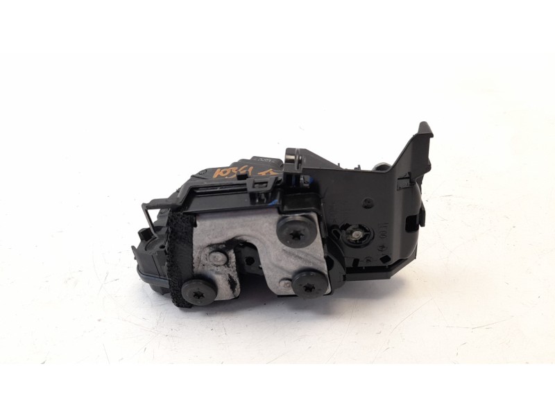 Recambio de cerradura puerta trasera derecha para renault twingo iii 1.0 sce referencia OEM IAM 825022177R  