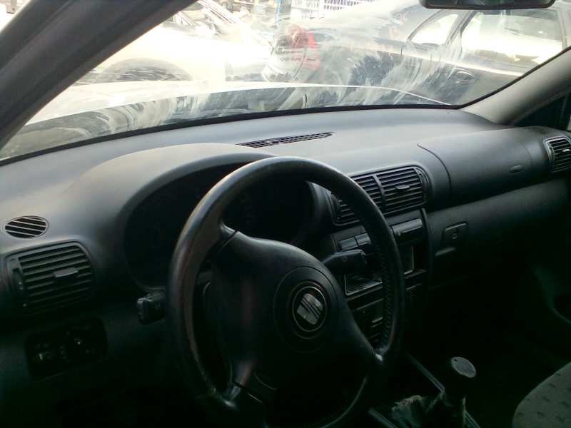 seat toledo (1m2) del año 2001