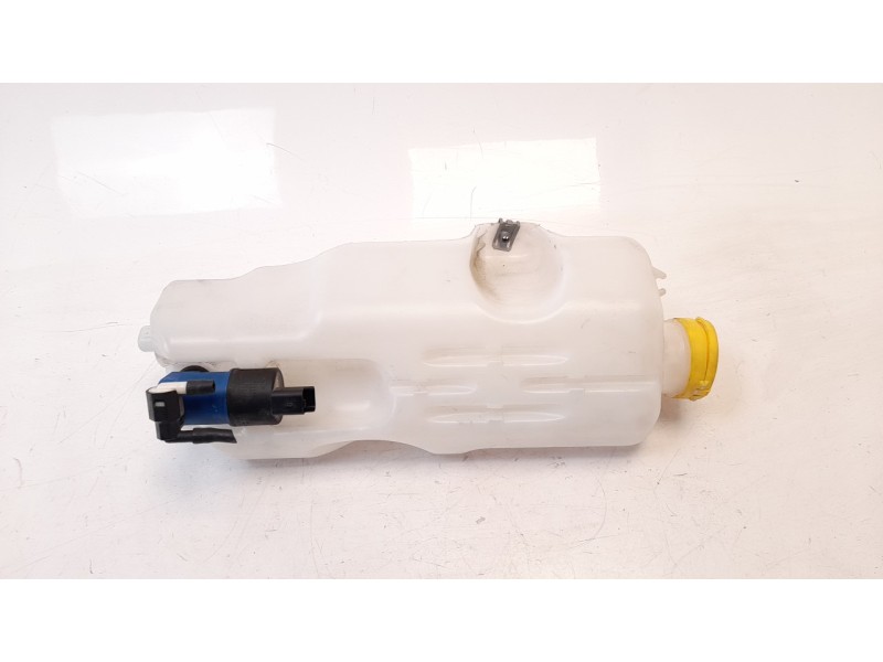 Recambio de deposito limpia para renault twingo iii 1.0 sce referencia OEM IAM 289105267R A4538600060 