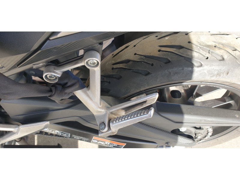 Recambio de estribera izquierda para honda cb 500f cb 500 f referencia OEM IAM 50725MJWJ00  