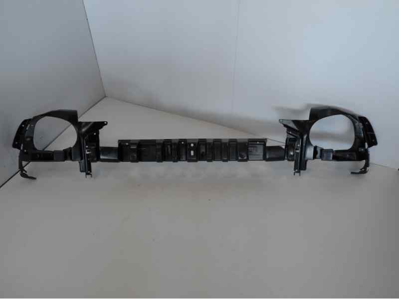 Recambio de refuerzo paragolpes delantero para chrysler jeep cherokee (kj) referencia OEM IAM 55156042AC  JE0111012