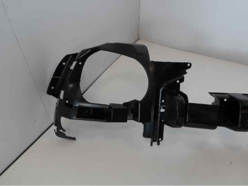 Recambio de refuerzo paragolpes delantero para chrysler jeep cherokee (kj) referencia OEM IAM 55156042AC  JE0111012