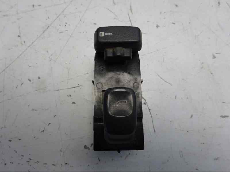 Recambio de mando elevalunas trasero derecho para volvo v40 familiar 1.8 16v referencia OEM IAM 30638702  
