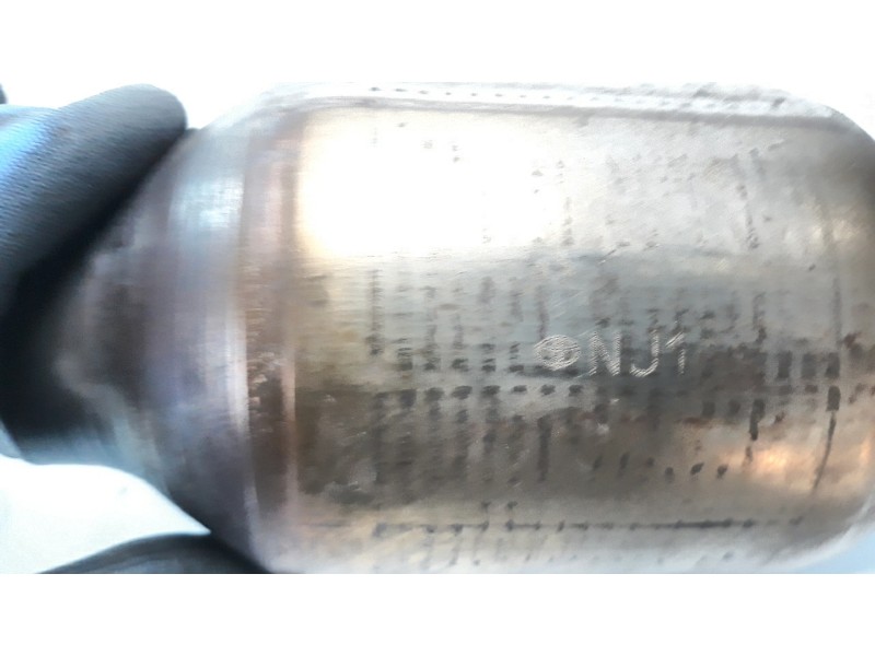 Recambio de catalizador para toyota yaris 1.5 16v cat referencia OEM IAM NJ1  