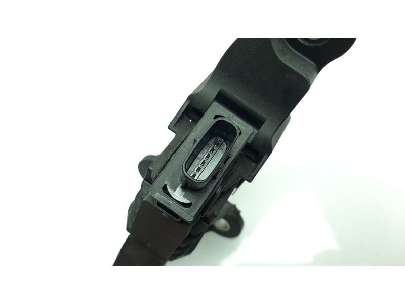Recambio de potenciometro pedal para hyundai kona referencia OEM IAM CN04457000  