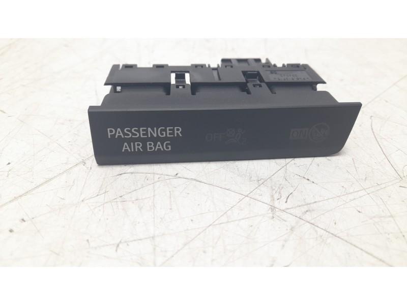 Recambio de pantalla multifuncion para seat leon (5f1) 1.6 tdi referencia OEM IAM 5F0919234B  