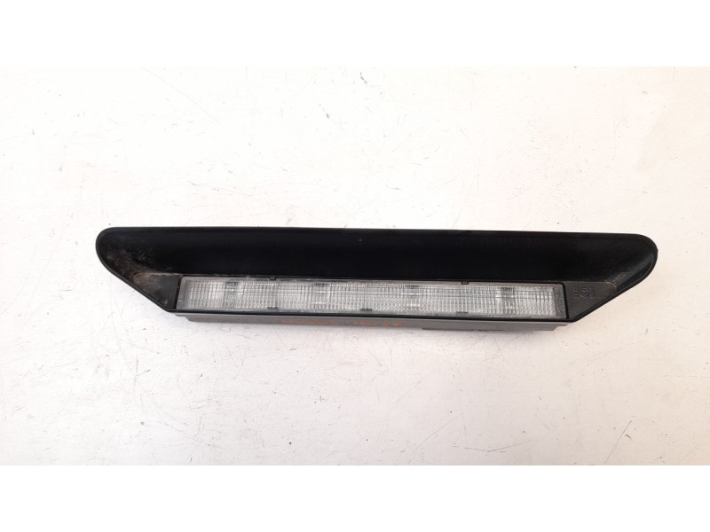 Recambio de luz central de freno para renault twingo iii 1.0 sce referencia OEM IAM 265903126R  