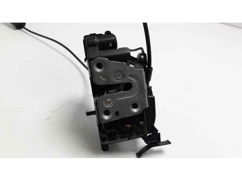 Recambio de cerradura puerta trasera derecha para renault scenic iii dynamique referencia OEM IAM 825020004R  