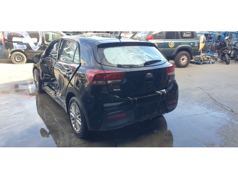 kia rio (yb) del año 2017
