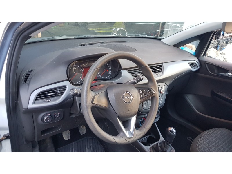 opel corsa e del año 2017