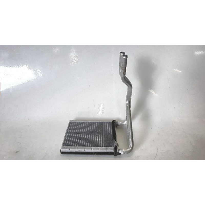Recambio de radiador calefaccion / aire acondicionado para kia rio (yb) 1.2 cat referencia OEM IAM 97138H8100  