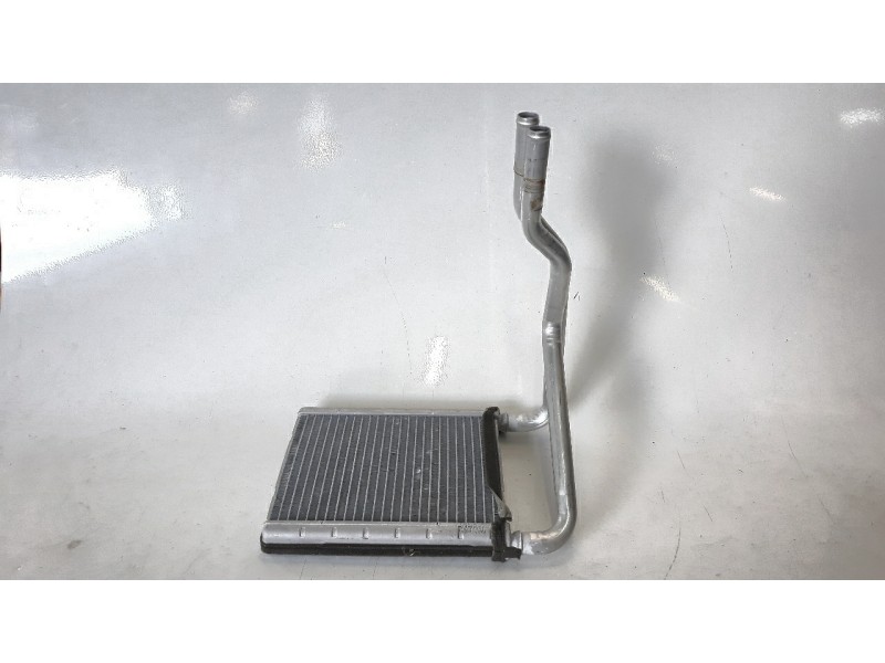 Recambio de radiador calefaccion / aire acondicionado para kia rio (yb) 1.2 cat referencia OEM IAM 97138H8100  