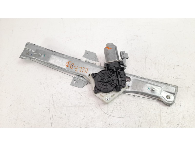 Recambio de elevalunas delantero derecho para ford ka+ 1.2 ti-vct cat (3 cil.) referencia OEM IAM E3B5A23200  