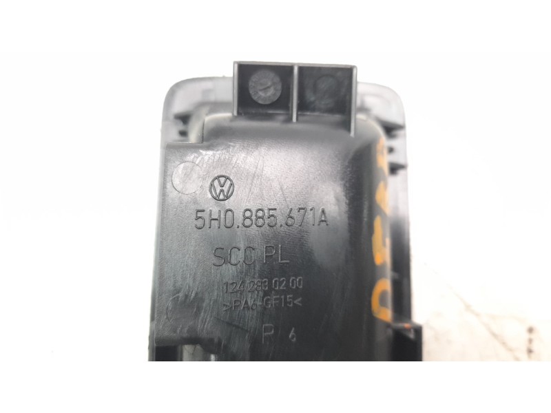 Recambio de mando asiento delantero derecho para seat ateca (khp) fr referencia OEM IAM 5H0885671A  