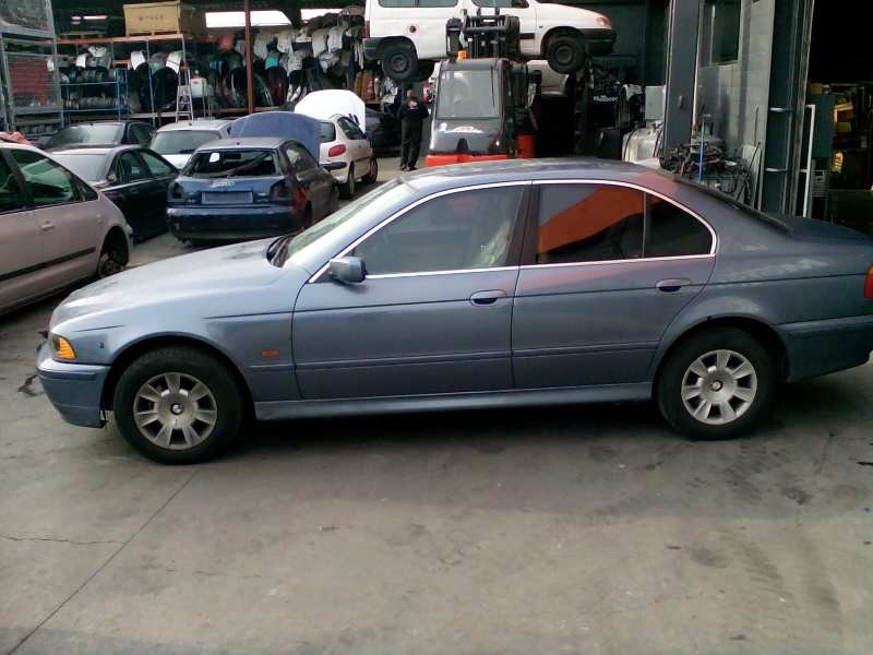 bmw serie 5 berlina (e39) del año 2000