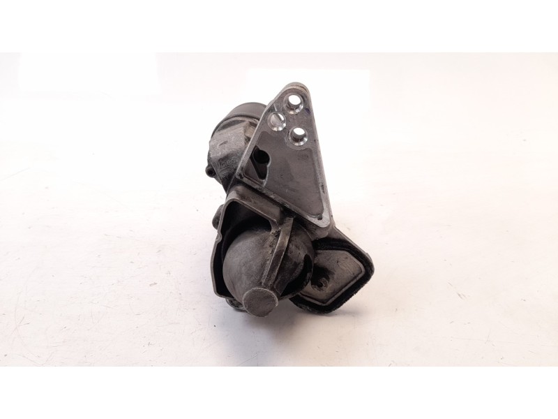 Recambio de motor arranque para renault twingo iii 1.0 sce referencia OEM IAM 233009161R ARF980251 