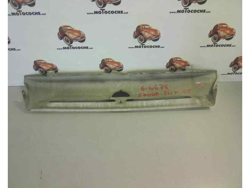 Recambio de rejilla delantera para skoda pickup 1.3 cat referencia OEM IAM REJILLADEL  6775