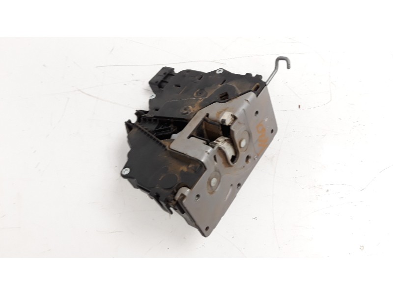 Recambio de cerradura puerta delantera derecha para opel corsa e 1.4 referencia OEM IAM 13431840  
