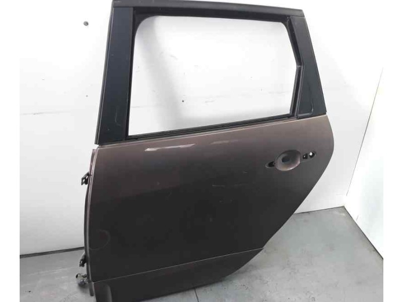 Recambio de puerta trasera izquierda para renault scenic iii dynamique referencia OEM IAM 821017991R  