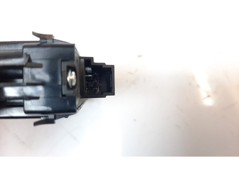 Recambio de interruptor para mercedes-benz clase b (w246) 1.5 cdi cat referencia OEM IAM A2049058402  