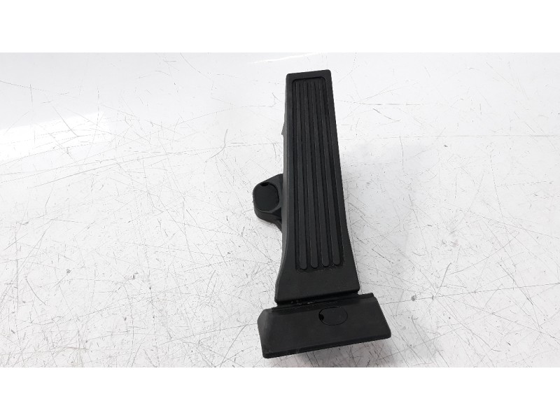 Recambio de potenciometro pedal para kia sportage 1.6 cat referencia OEM IAM 32700B1000  