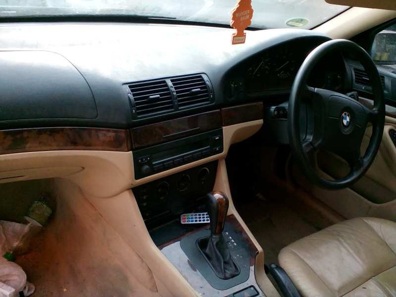 bmw serie 5 berlina (e39) del año 2000