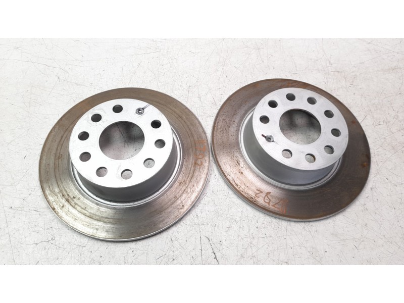 Recambio de juego discos de freno para seat ateca (khp) fr referencia OEM IAM 5Q0615601G  