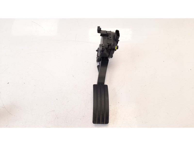Recambio de potenciometro pedal para renault twingo iii 1.0 sce referencia OEM IAM 180023357R 6PV00997823 