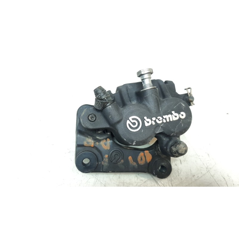 Recambio de pinza de freno delantera derecha para triumph tiger 800 tiger 800 xca referencia OEM IAM T2022620  
