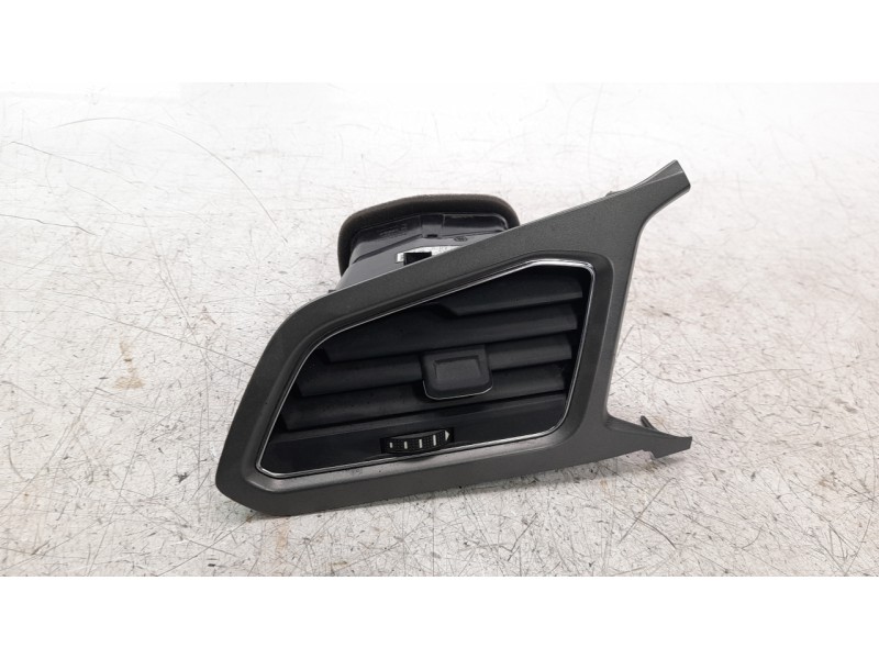 Recambio de aireador izquierdo para volkswagen t-roc 2.0 tdi referencia OEM IAM 2GA819703  