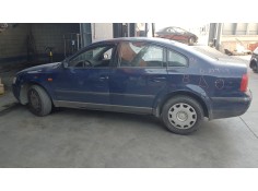 VOLKSWAGEN PASSAT BERLINA (3B2)