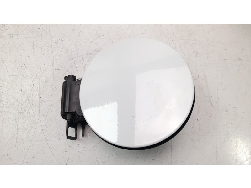 Recambio de tapa exterior combustible para opel mokka 1.6 cdti dpf referencia OEM IAM 95422810  