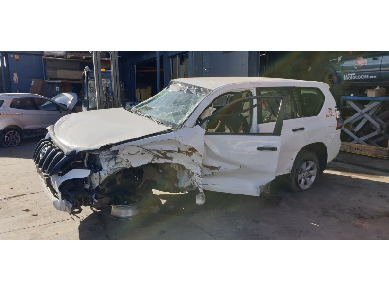 toyota land cruiser (j15) del año 2016