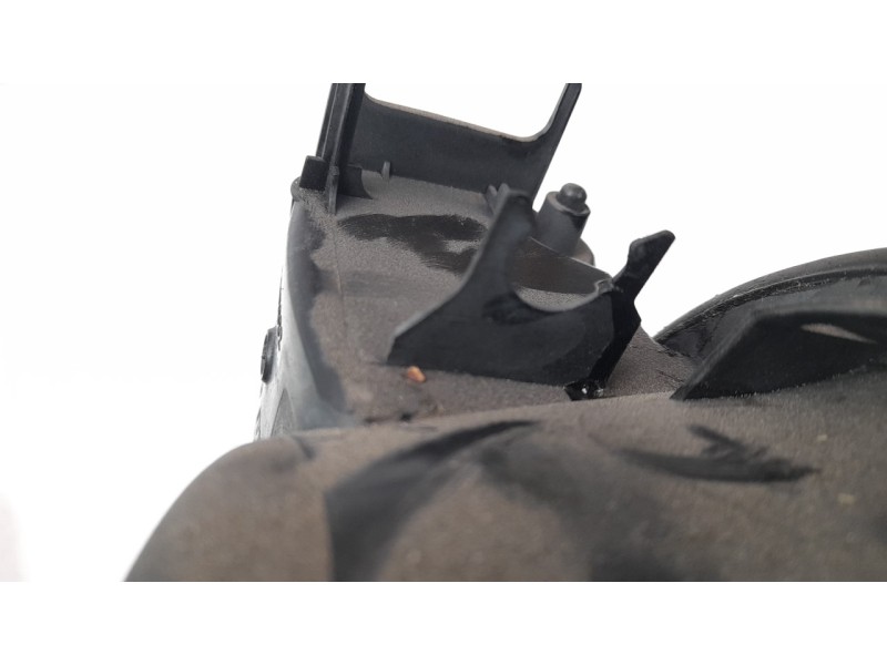 Recambio de tapa exterior combustible para opel mokka 1.6 cdti dpf referencia OEM IAM 95422810  