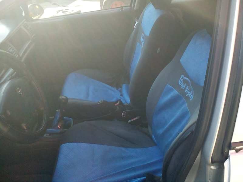 opel vectra b berlina del año 1998