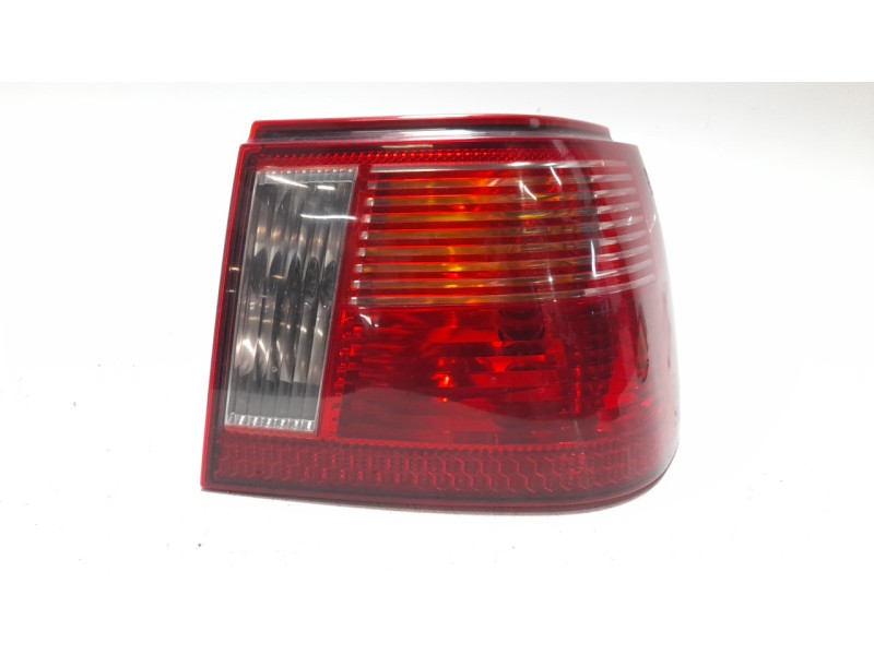 Recambio de piloto trasero derecho para seat ibiza (6k) glx referencia OEM IAM 6K6945112G 103F21120770 ST0314153