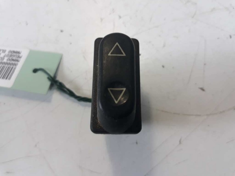Recambio de mando elevalunas delantero izquierdo para peugeot 106 (s1) 1.1 referencia OEM IAM   