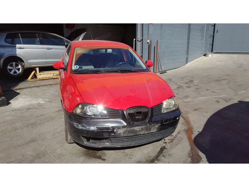 seat ibiza (6l1) del año 2002