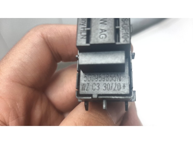 Recambio de mando elevalunas delantero derecho para seat leon (kl1) 1.5 16v etsi act referencia OEM IAM 5G0959855N  